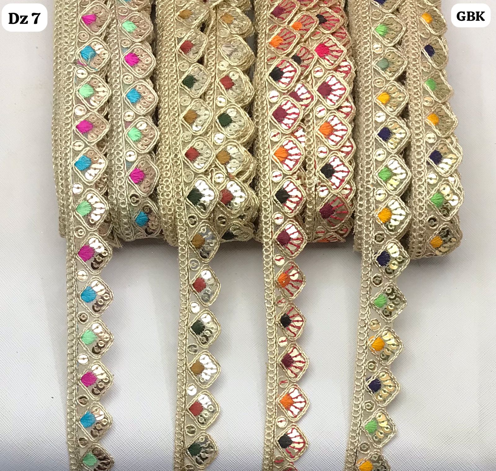 Geometric Diamond Leaf Lace